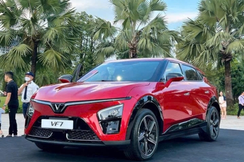 Vinfast VF7 – SUV Điện Đẳng Cấp, Hiệu Suất Vượt Trội, Giá xe lăn bánh